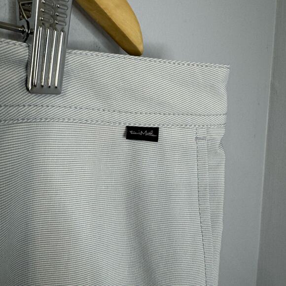 Travis Mathew Gilley Golf Performance Shorts Mens 40 Micro Stripe Active Stretch - Picture 3 of 8